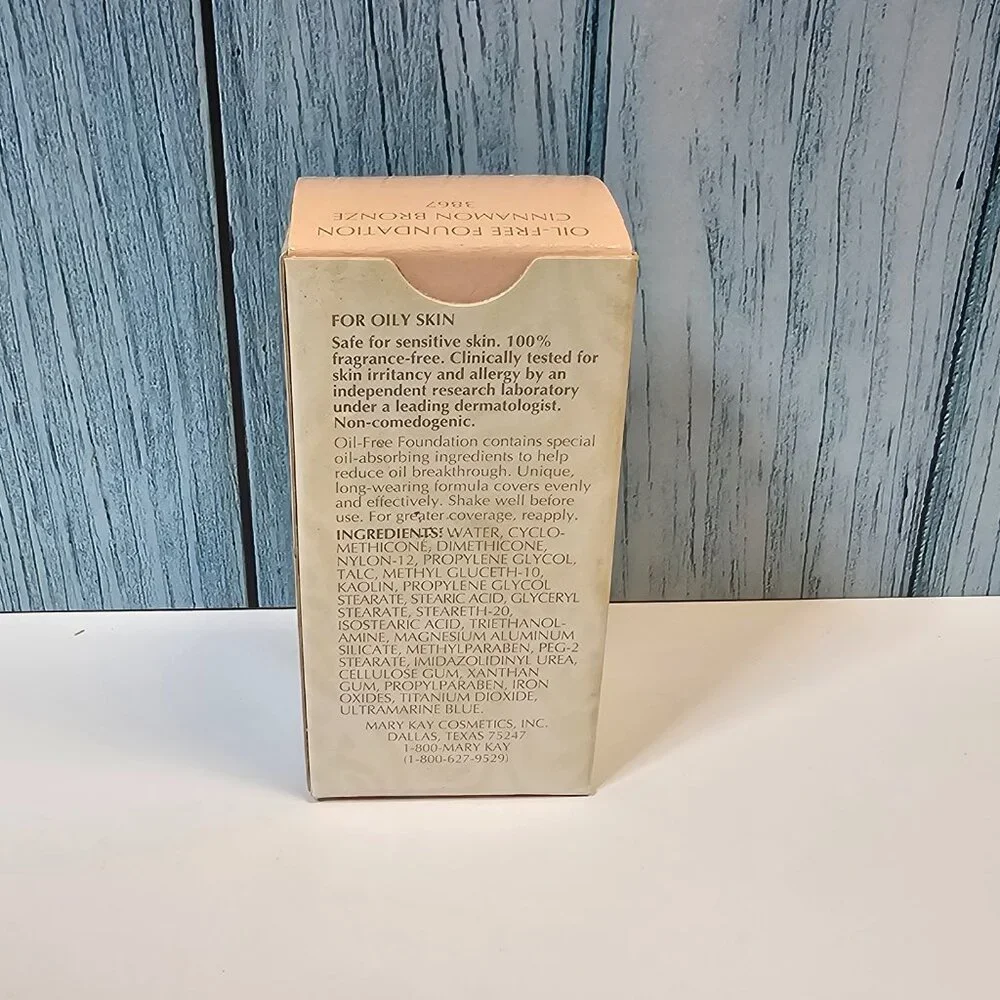 Mary Kay - Oil-Free‎ Foundation Cinnamon Beige #3867 - NIB Old Stock